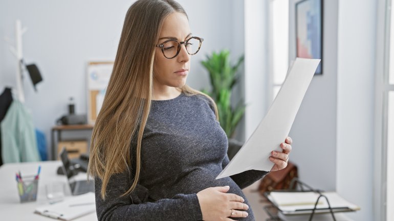 Mythos: Schwangerschaft lässt Hämorrhoiden entstehen Mythos: Schwangerschaft lässt Hämorrhoiden entstehen